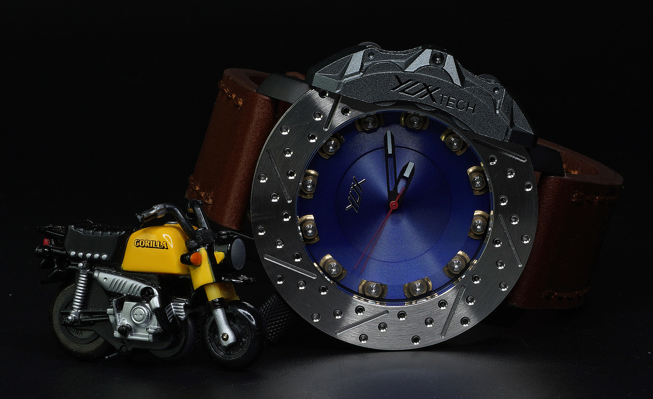 刹车盘风格手表设计 racing style wrist watch design（图ZMzEwMjY3MjYw） - 交通工具 - 站酷设计师yuxdesign原创素材 - 站酷ZCOOL