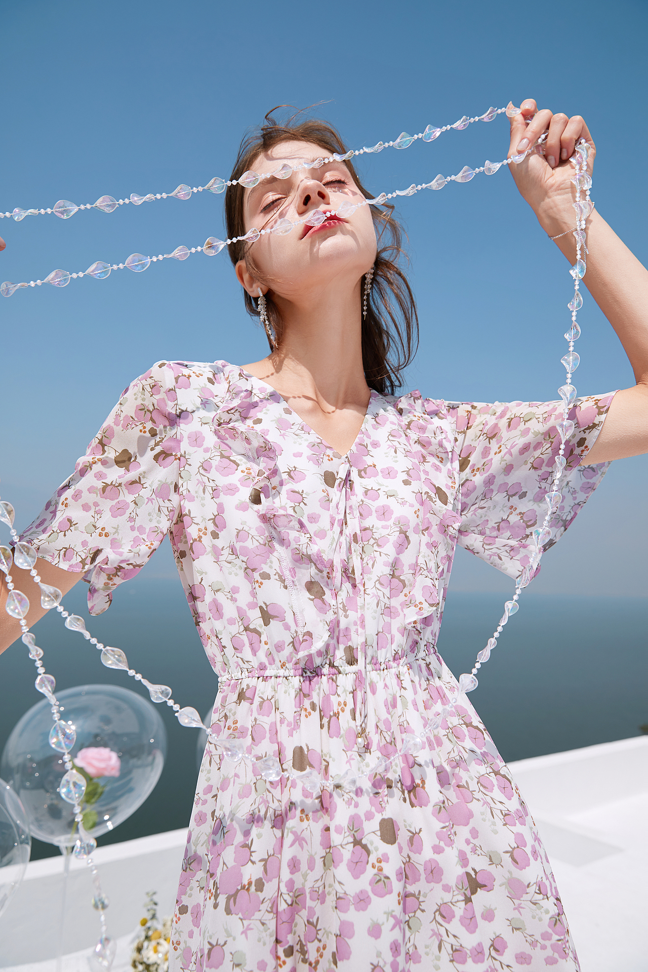 《琉璃之境》夏日主题女装摄影 乐趣文化 #创作加油站#（图ZMzEyMzM0NDE2） - 人像摄影 - 站酷设计师乐趣视觉营销原创素材 - 站酷ZCOOL