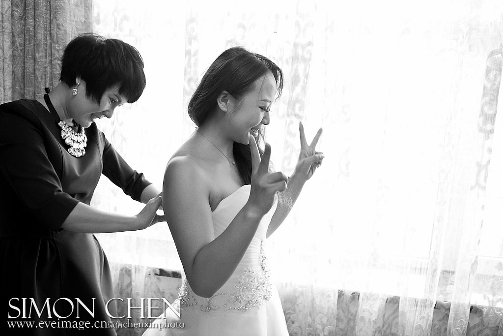 【泰晤士河畔 幸福的味道】纪实婚礼摄影师陈昕 婚礼跟拍作品 伊视觉摄影（图ZMTI5NDczNzI=） - 人像摄影 - 站酷设计师婚礼摄影师陈昕原创素材 - 站酷ZCOOL