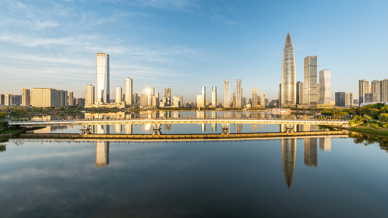 END
以上为2021的简单摄影回顾<br><br>下面是想说的话<br><br><br><br>↓<br><br><br><br>感谢<br><br><br><br> 认识了很多给予我帮助的人,曾经也是独自前行,如今有一帮志同道合的伙伴,每当有困惑或者困难的时候,总能找到提供帮助的伙伴,这种感觉真的很棒<br><br>很感谢推荐小米的小伙伴<br><br>很感谢生日和我爬山看日出的小伙伴<br><br>很感谢帮我维权的小伙伴<br><br>很感谢给我职业规划的小伙伴<br><br>很感谢摄影上提供帮助的小伙伴<br><br>工作、游玩、方案、交流……..<br><br> 很感谢每个人,在我不起眼的人生中给予一道光,生活中的惊喜,往往就是有着一群值得的朋友