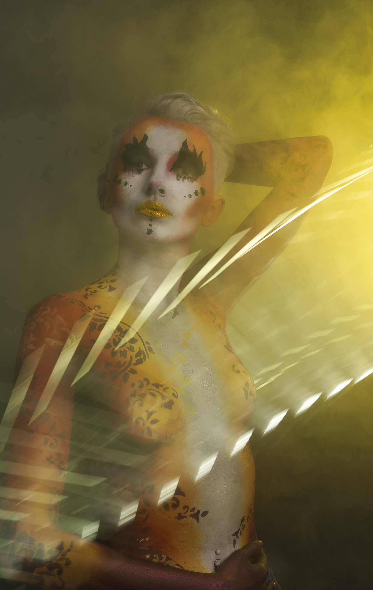 值得期待的,人体彩绘首次与光绘结合, 最后有教学