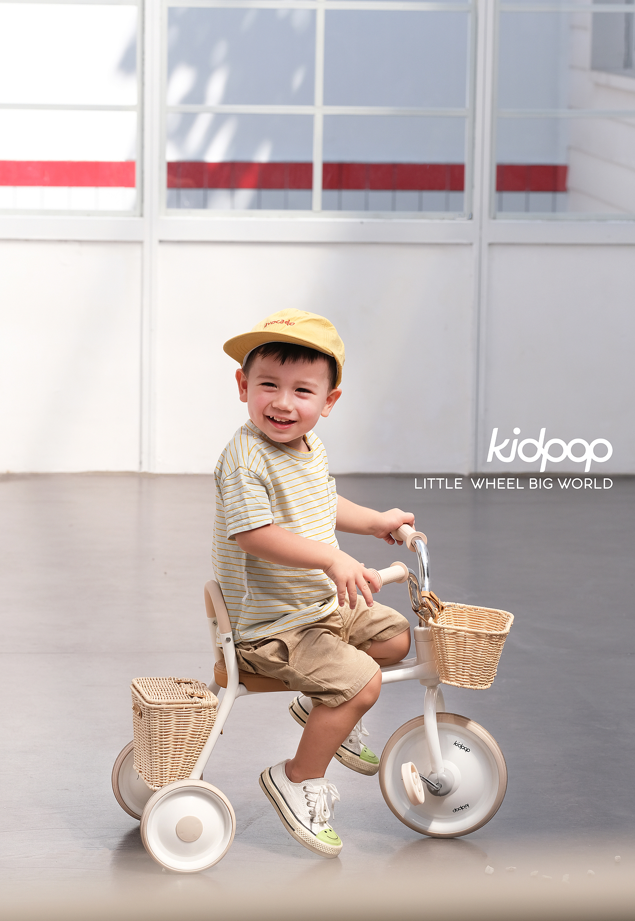 [KIDPOP奔驰有你，自在骑行 | 新季平衡车形象拍摄]（图ZMjc1MTA5NDA4） - 产品摄影 - 站酷设计师瞌睡蜜蜂原创素材 - 站酷ZCOOL