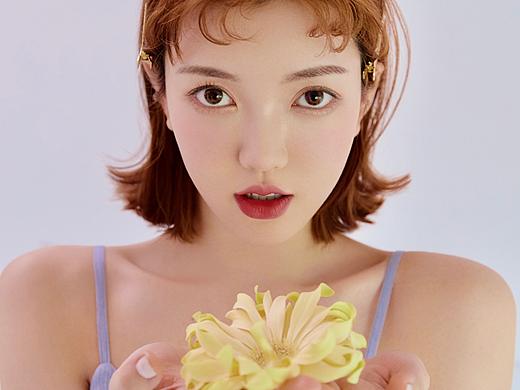 魏妮妮 yanni 