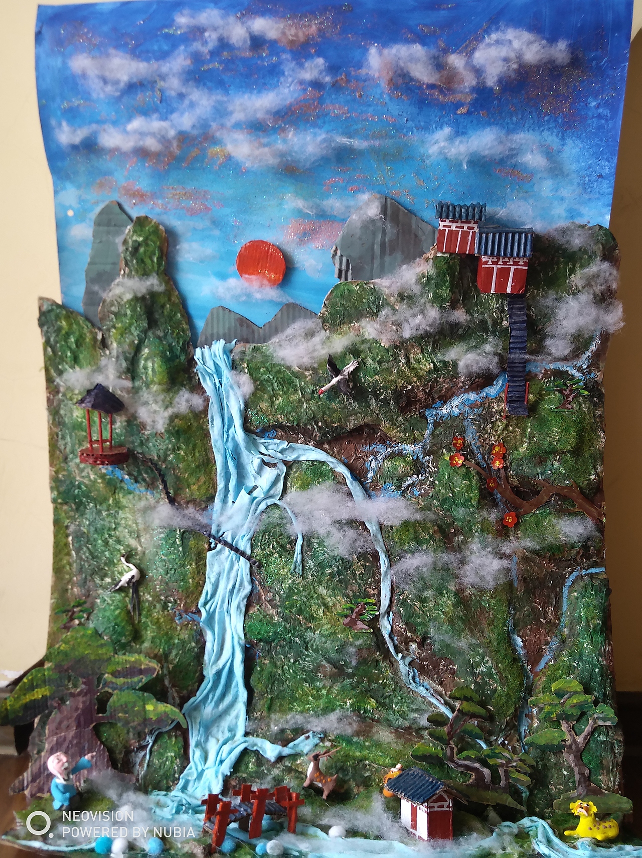 【山水仙居】中国风 br>材料:纸箱子,颜料,棉花,布,黏土,纸浆 br>工具