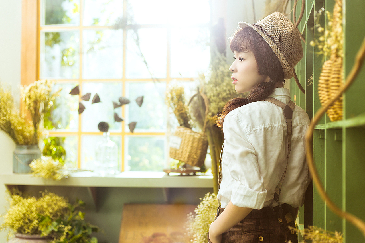 好像阿拉蕾的妹子