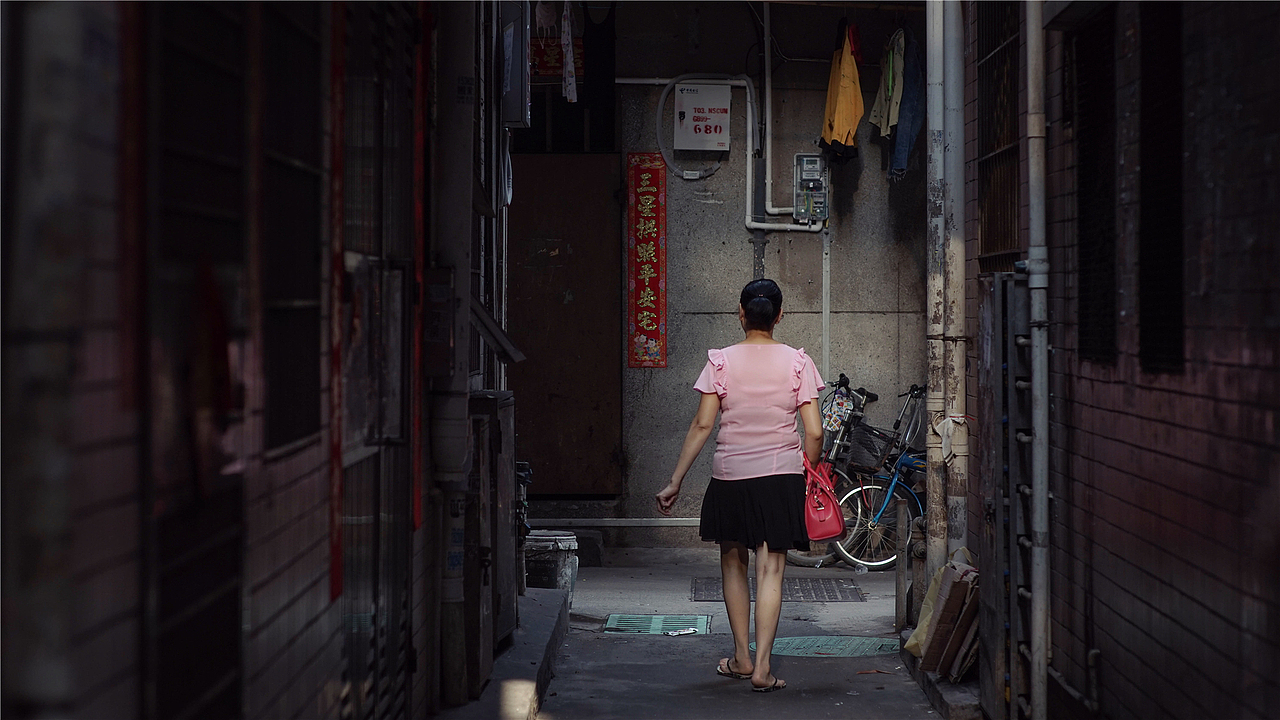 城中那束光（图ZNTM1NTc2MTI=） - 人文/纪实摄影 - 站酷设计师MrLOok原创素材 - 站酷ZCOOL