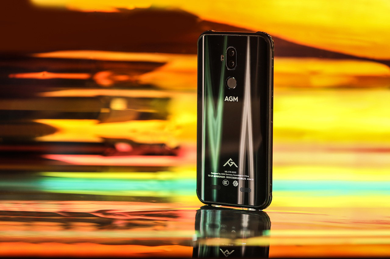 agm x3三防手机,流光背面