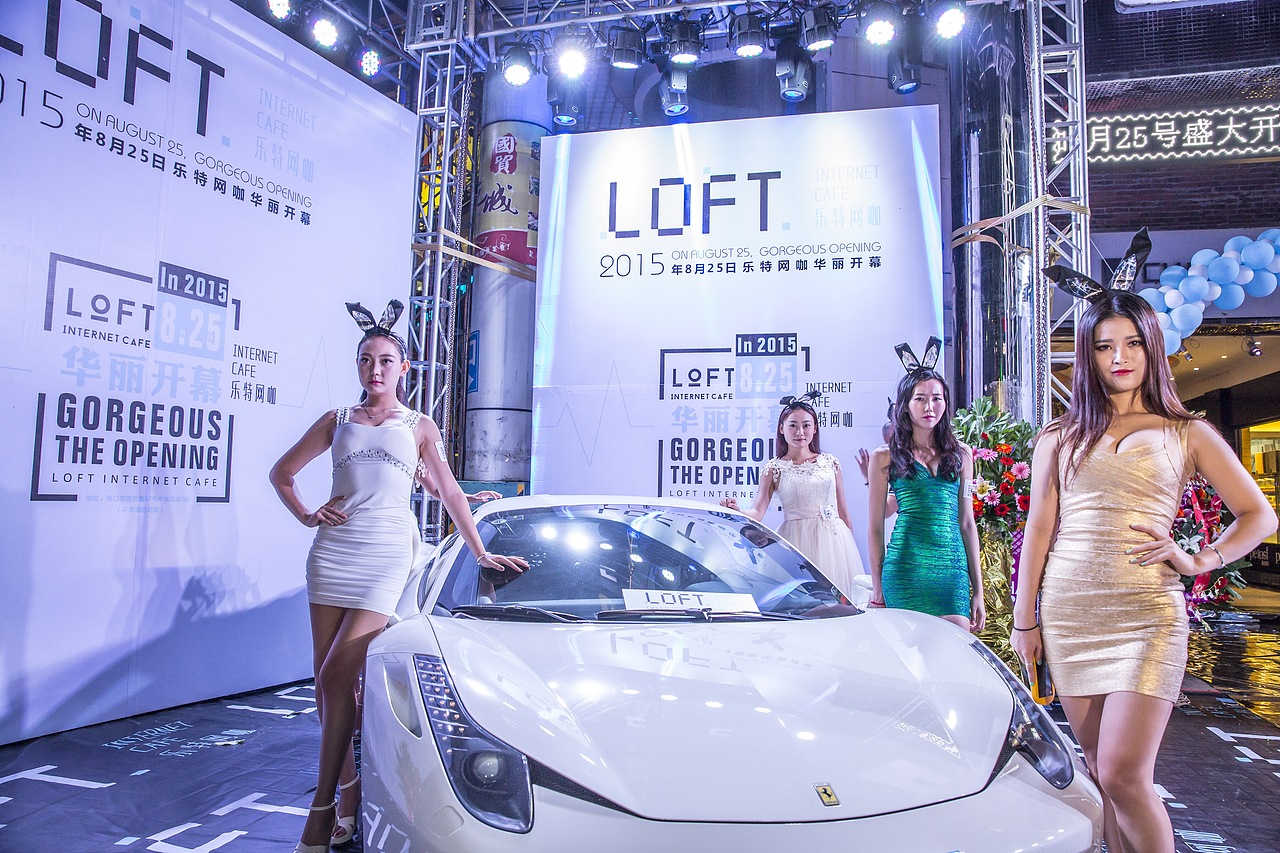 乐特网咖 Loft Internet Café 全国跨界概念网咖连锁/ 品牌vis视觉设计