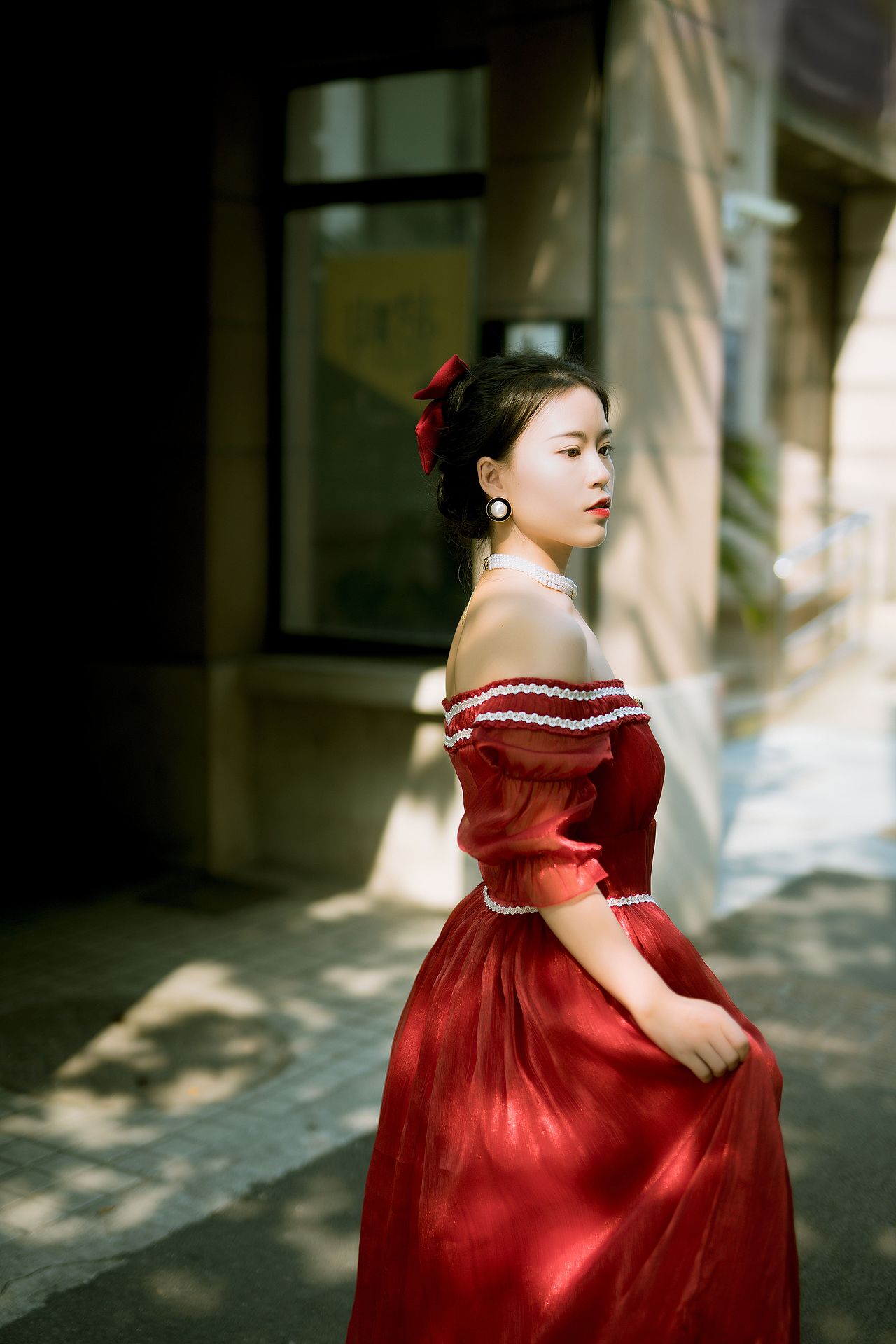 《红色的梦》轻洛丽塔上海外滩美女写真