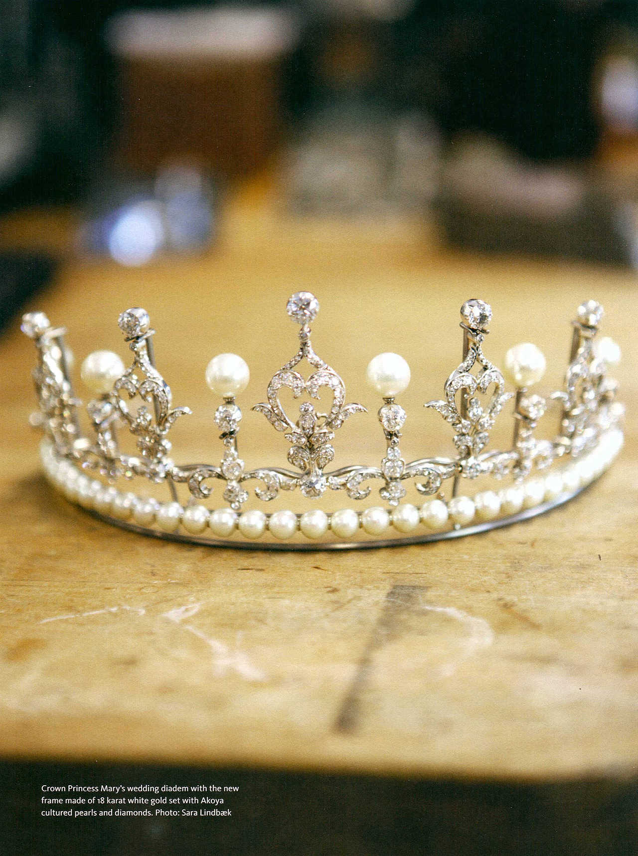 问藏丹麦倾世皇妃玛丽唐纳森的红宝石王冠