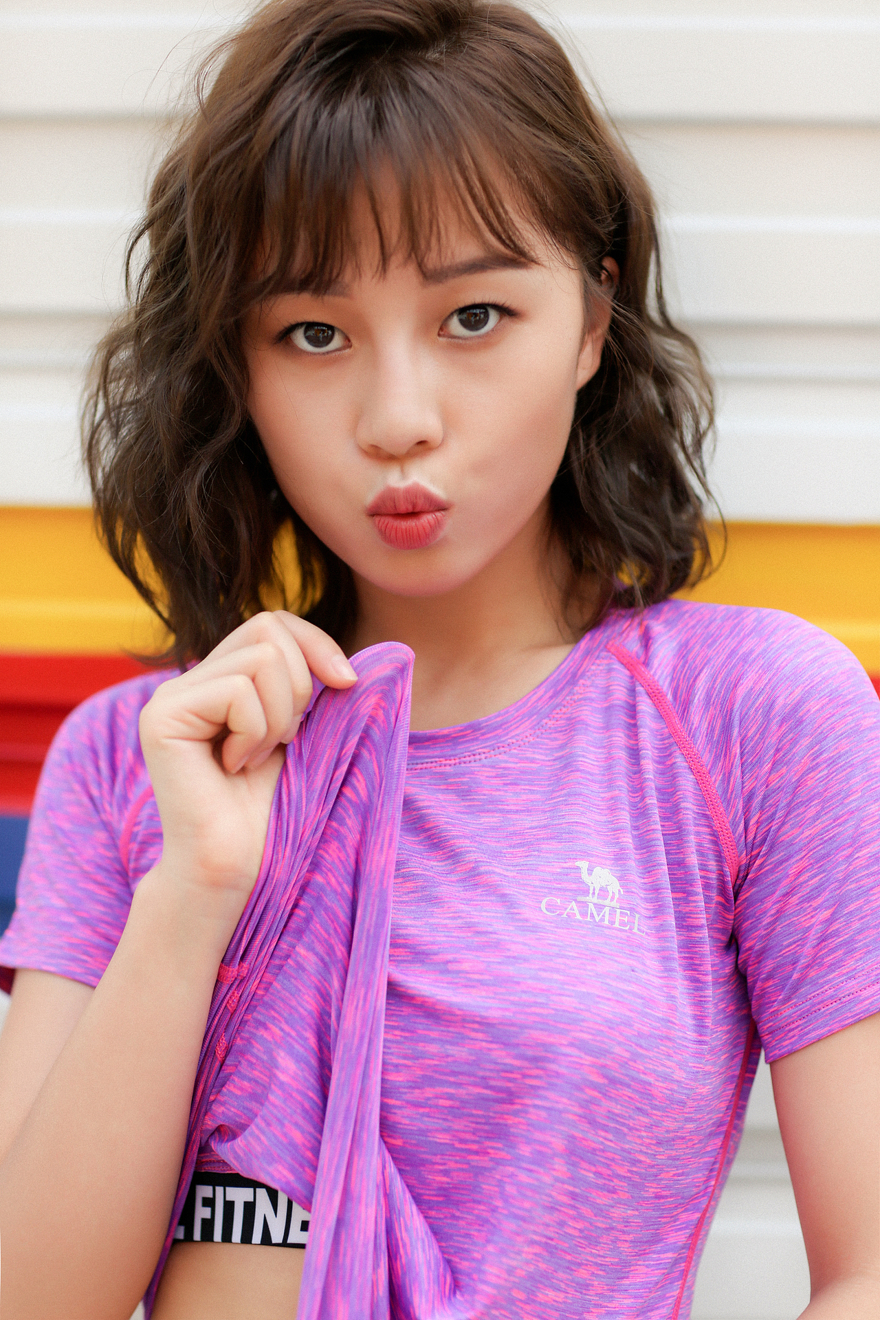 运动挥洒的汗水和那曼妙的曲线