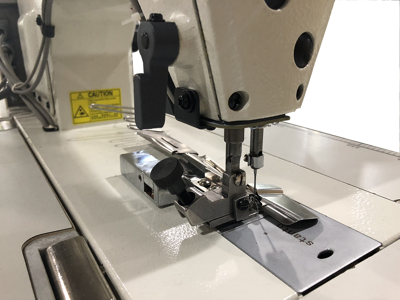 思坦途暗缝包边机