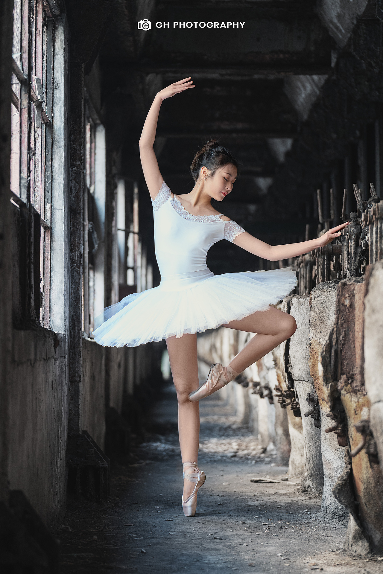 废墟芭蕾|摄影|人像摄影|5guanghua_原创作品-站酷zcool