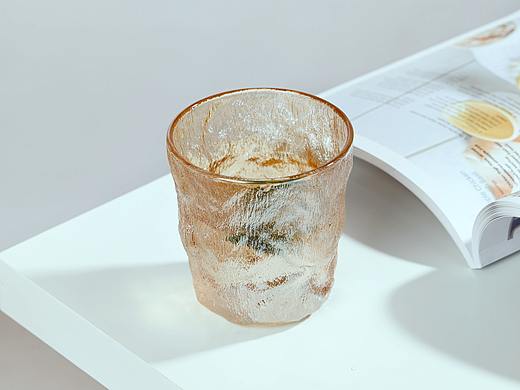 电商摄影丨琥珀锤纹水杯 