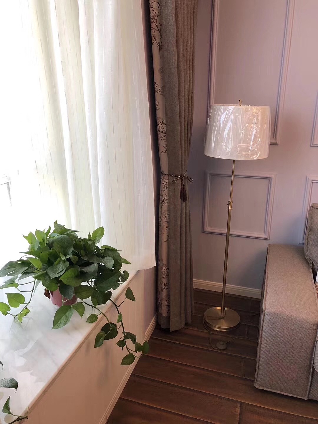 红河熙园180平美式风格小复式装修实景欣赏---卧室阳台