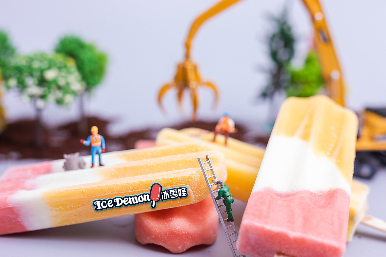 我们一起吃雪糕,夏天吃秋天吃冬天吃吃吃