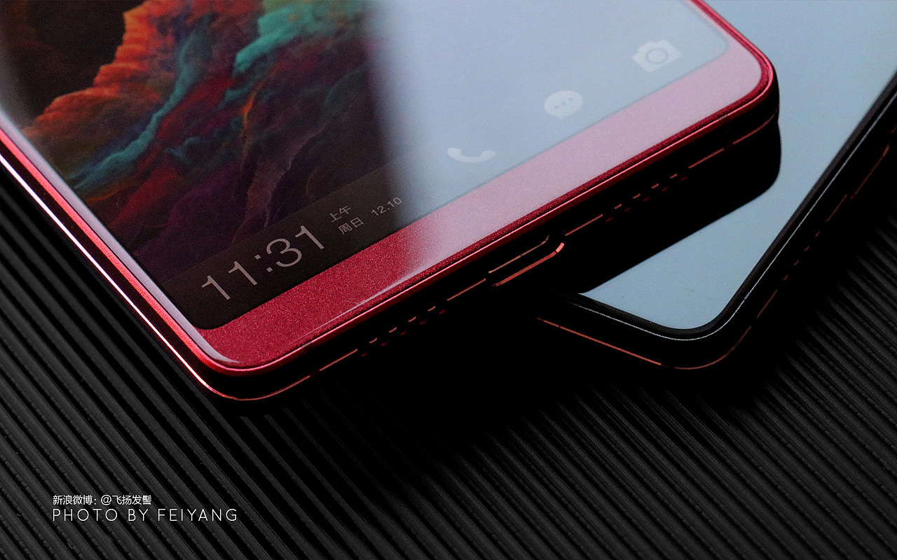 红与黑的碰撞,双色坚果Pro2