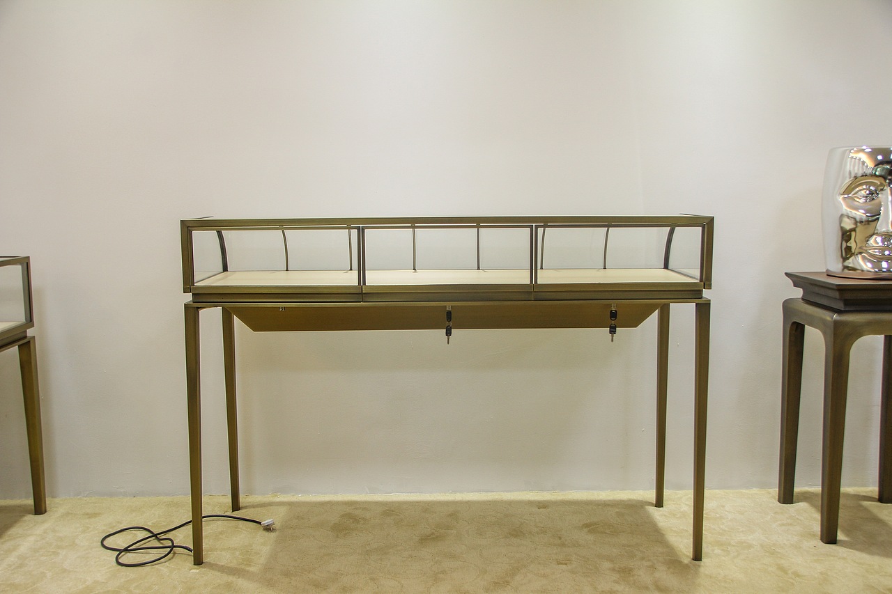 弧形珠宝直柜-珠宝展柜（图ZMTIzNjI2MjAw） - 展陈设计 - 站酷设计师网设珠宝展柜原创素材 - 站酷ZCOOL