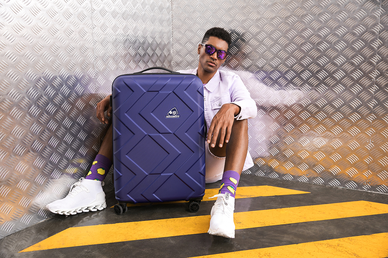 卡米龙 | 时尚旅行箱系列（图ZMzAwNjUxOTU2） - 修图/后期 - 站酷设计师修图师荨十七原创素材 - 站酷ZCOOL