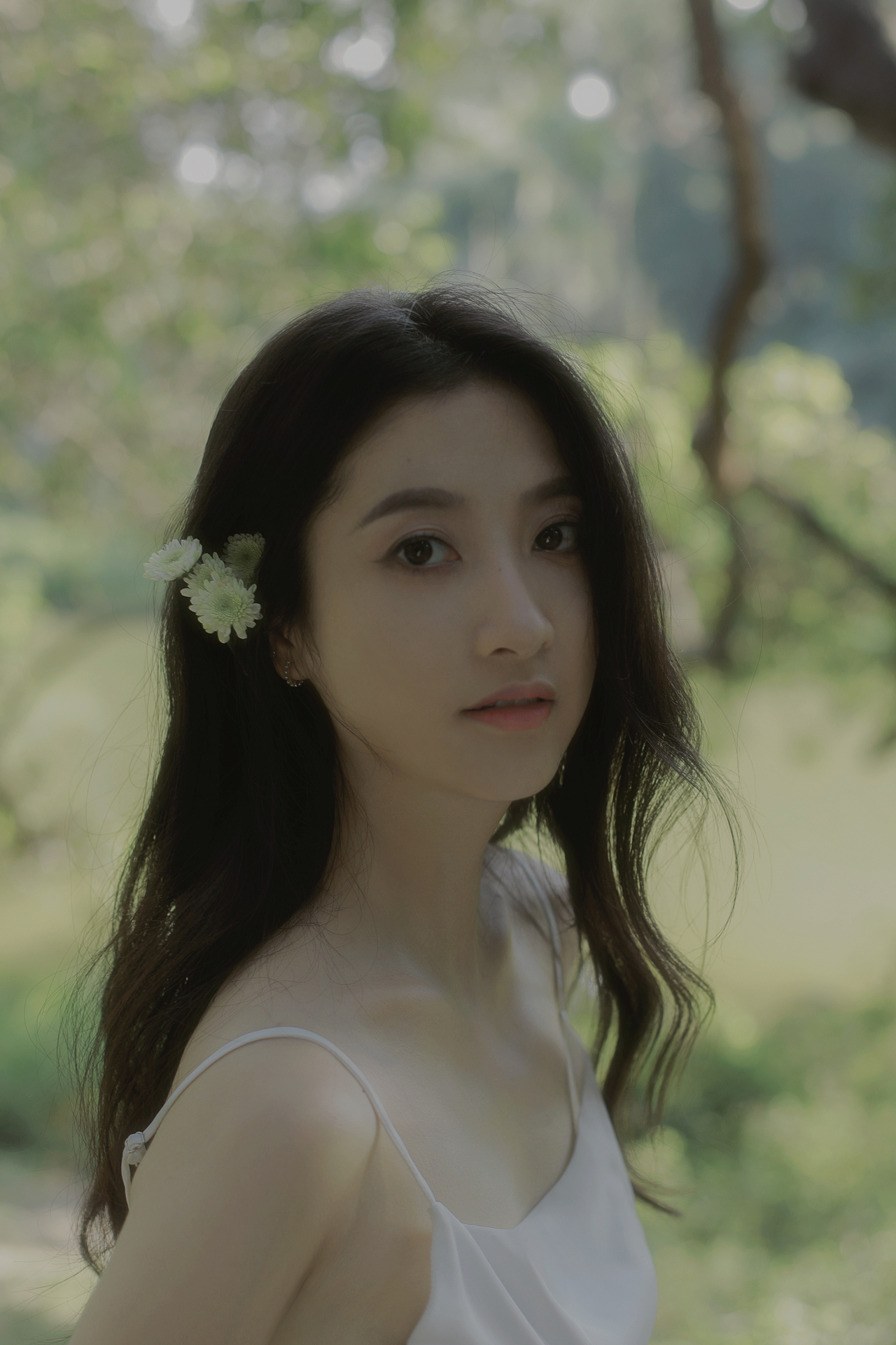 去有光的地方（图ZMzEwOTU5OTk2） - 人像摄影 - 站酷设计师铁甲万能小飞侠原创素材 - 站酷ZCOOL