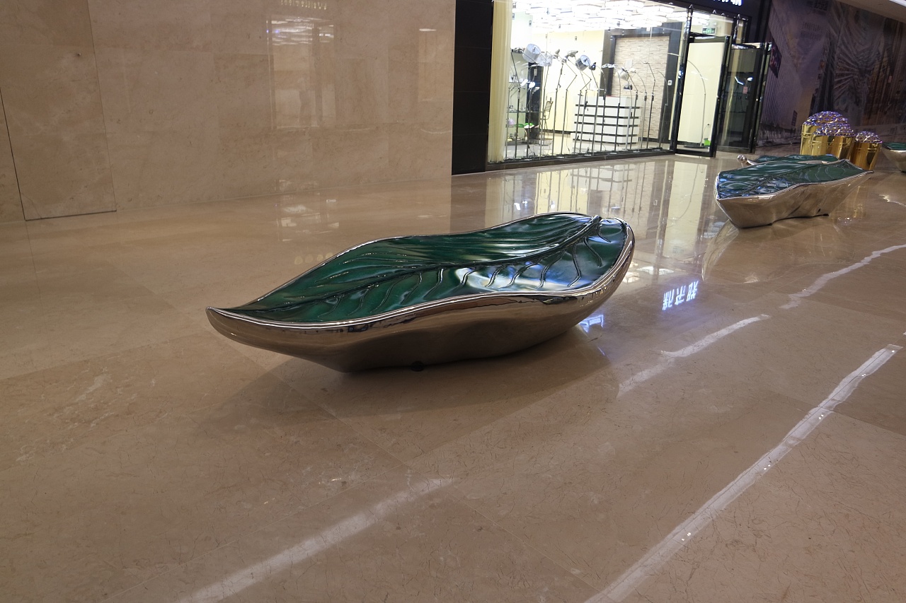 商场时尚创意摆件玻璃钢树叶造型坐凳雕塑 树脂休闲椅