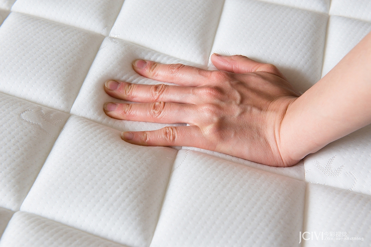 武汉床垫摄影 床垫拍摄 席梦思拍照 床品拍摄 床上用品摄影 商品摄影 淘宝摄影-今彩视觉（图ZNjI5NDEyMjA=） - 产品摄影 - 站酷设计师短视频拍摄今彩原创素材 - 站酷ZCOOL