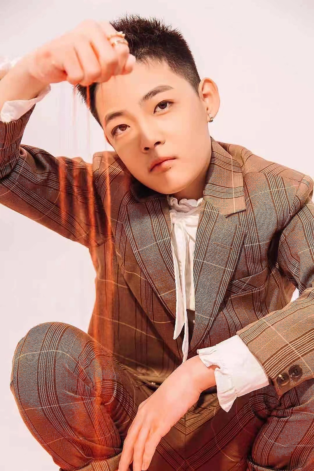 时尚大男孩（图ZMjkzNjc3NzU2） - 人像摄影 - 站酷设计师德斯贝儿安贞店原创素材 - 站酷ZCOOL