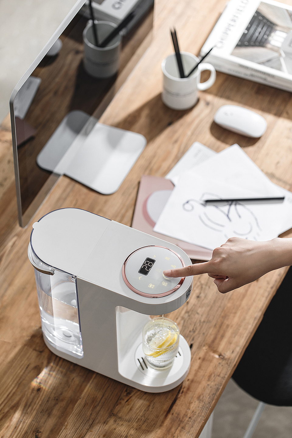 复古破壁机 | 触屏饮水机 | SURE石崎秀儿（图ZMTY0MjI5NDc2） - 产品摄影 - 站酷设计师猫怪麦克原创素材 - 站酷ZCOOL