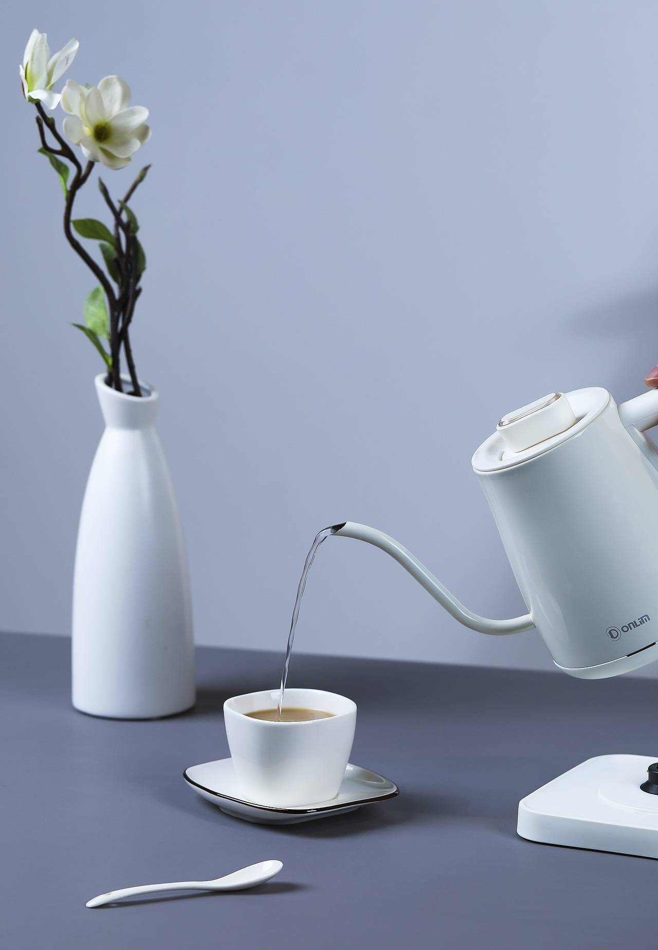 手冲壶东菱电水壶烧水壶电热水壶小家电厨具咖啡壶摄影