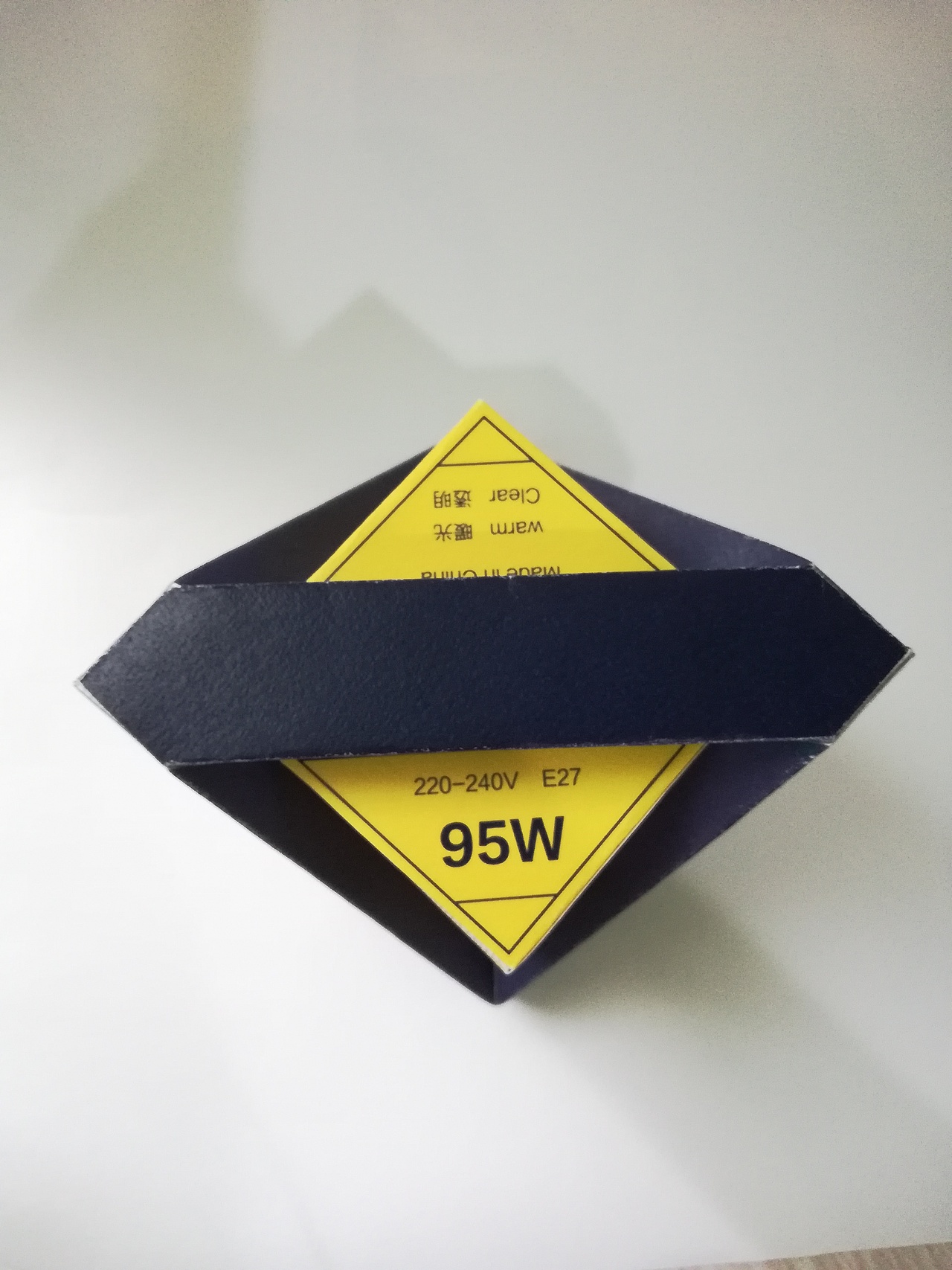 防摔灯泡包装设计