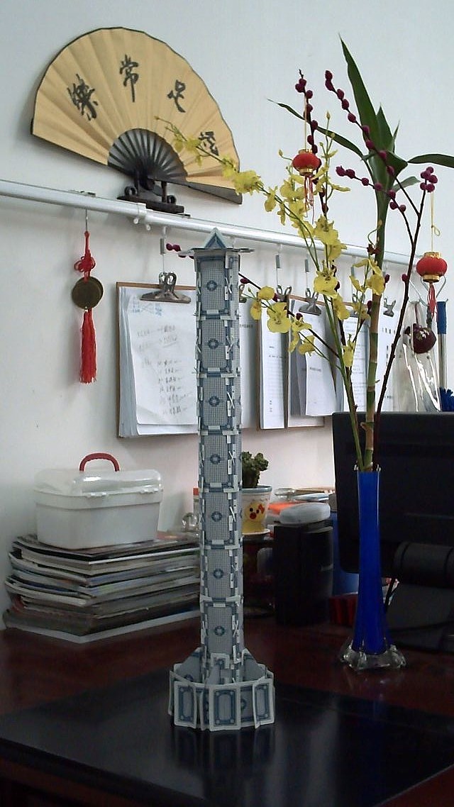 义乌市大陈镇中——王大可淘——扑克牌承重塔