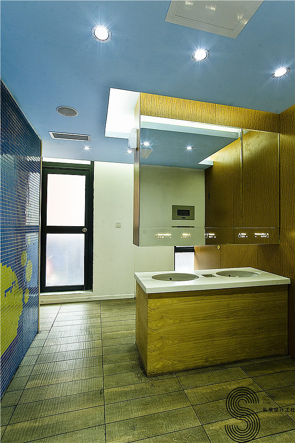 成都最好的商业空间设计，店铺设计专家，您身边最可靠的商铺设计公司，高端不贵喔！成都知名度高的商铺设计专家私享设计工社