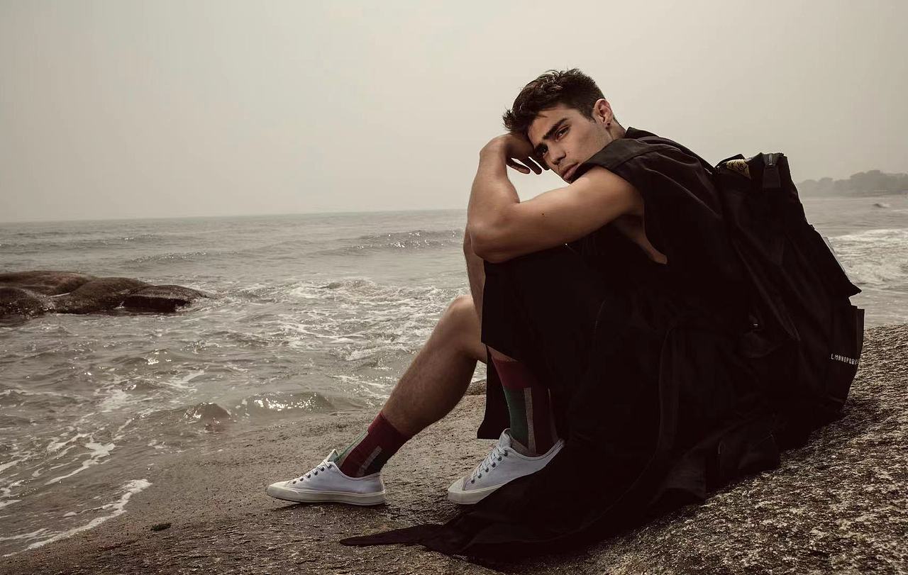 个人作品集（图ZMjk1NDA0MDQw） - 人像摄影 - 站酷设计师摄影师母某人原创素材 - 站酷ZCOOL