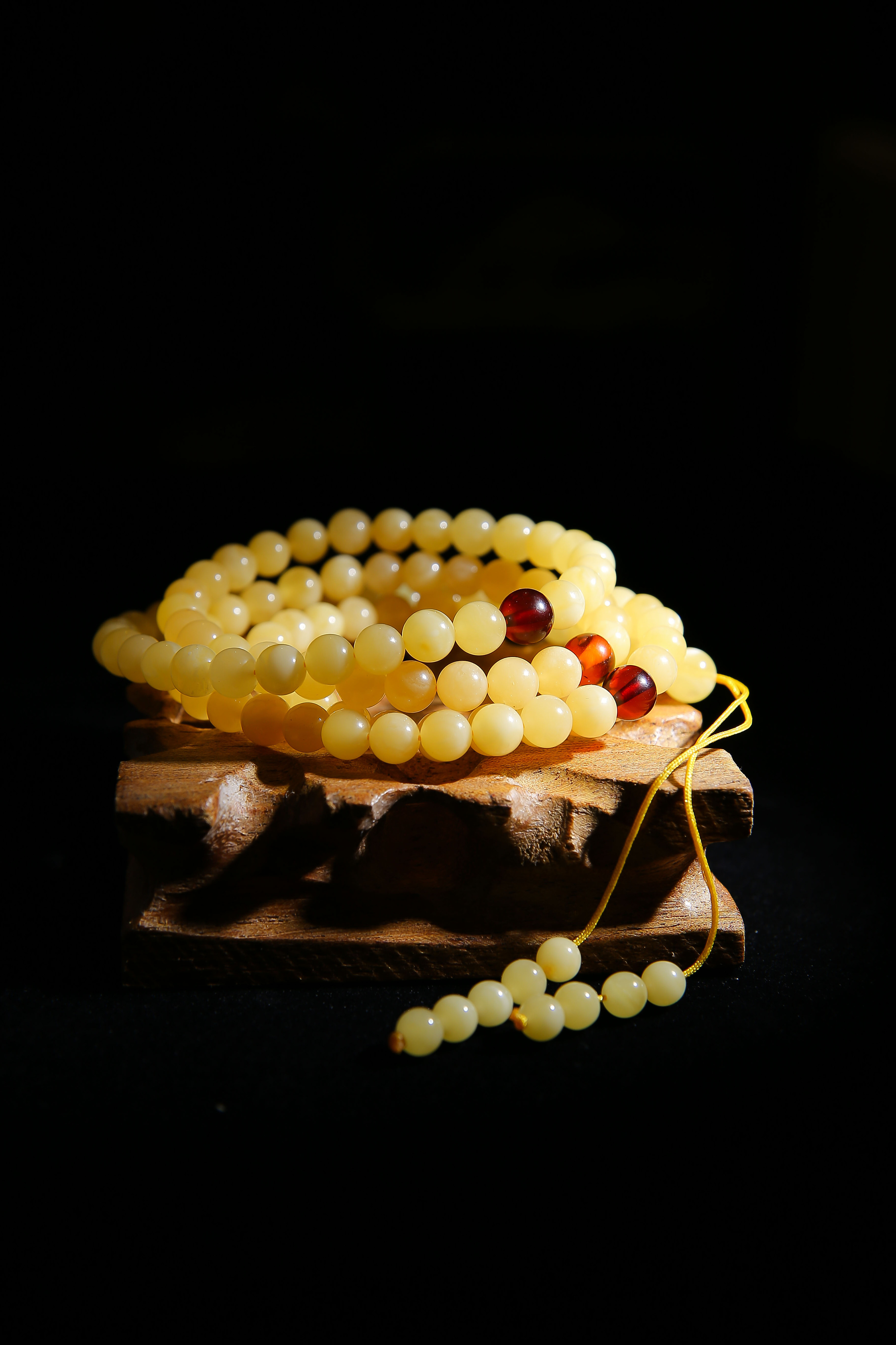 琥珀|摄影|静物|爱吃水果的大圣君 - 原创作品 - 站酷 (zcool)