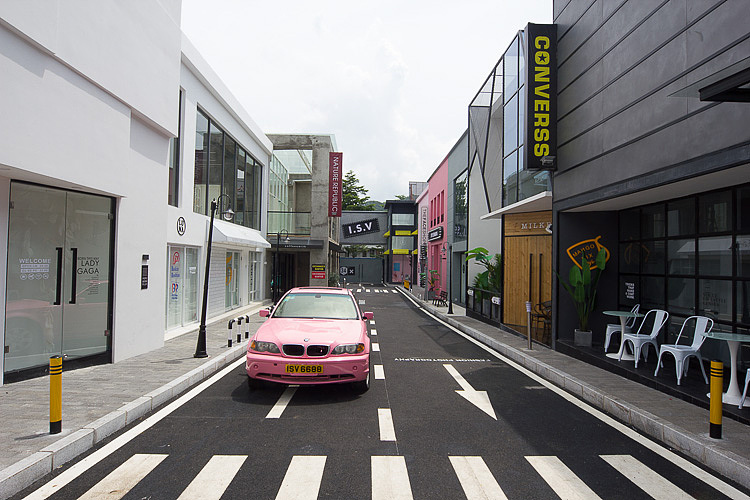 大型拍摄基地场地网红打卡地怎样装饰更好用空气透视