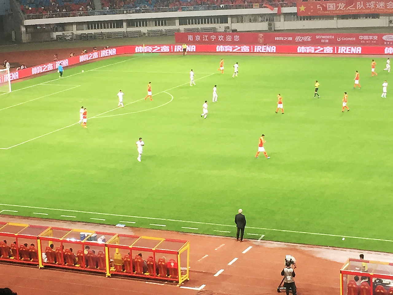 国足官方定制座椅设计