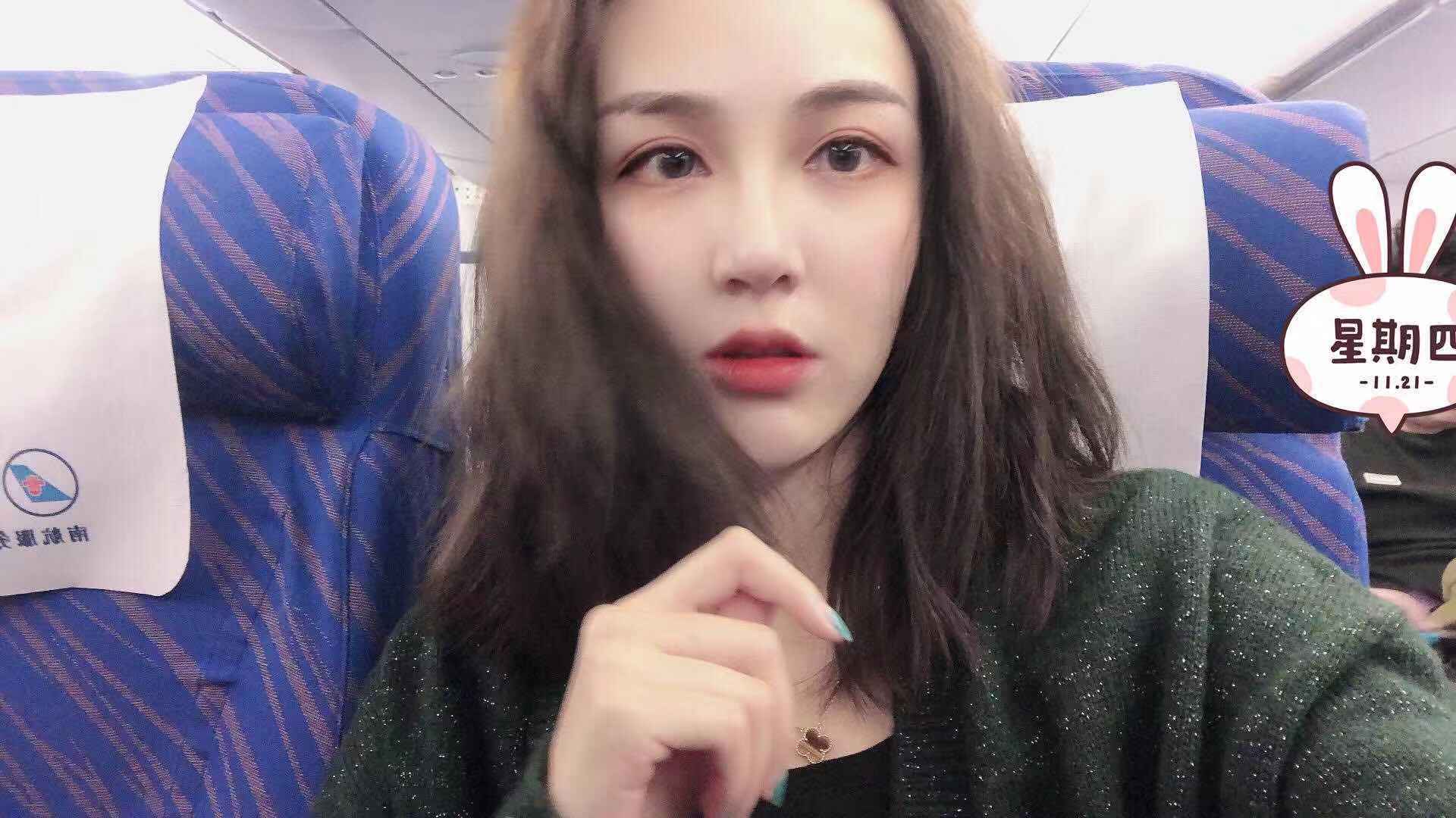 易寒呀的个人主页（背景预览） - 主页背景设置 - 站酷设计师易寒呀原创素材 - 站酷ZCOOL