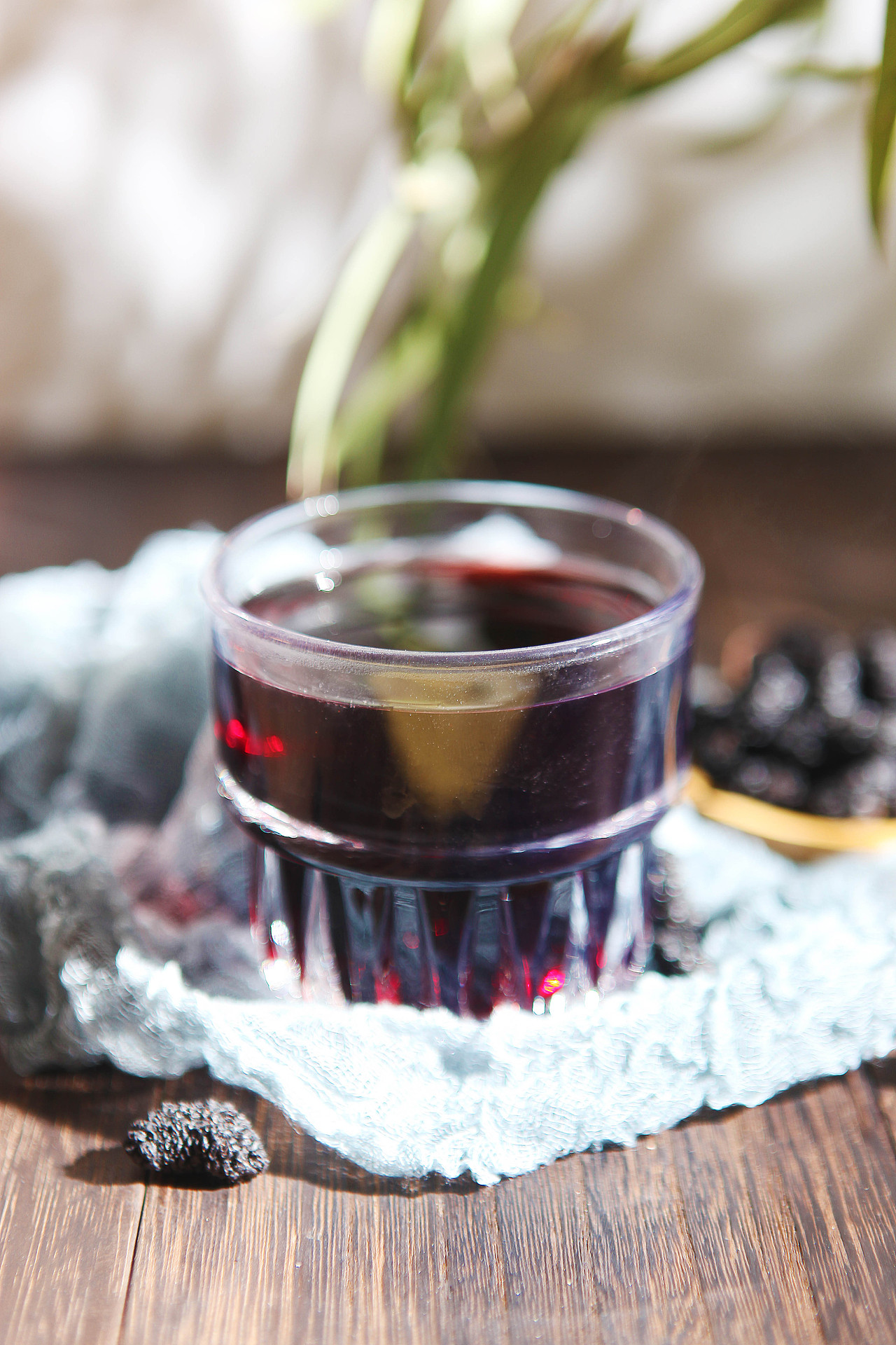 滋补品桑葚干拍摄（图ZMTkzMzg2MDE2） - 产品摄影 - 站酷设计师叫我小九九原创素材 - 站酷ZCOOL