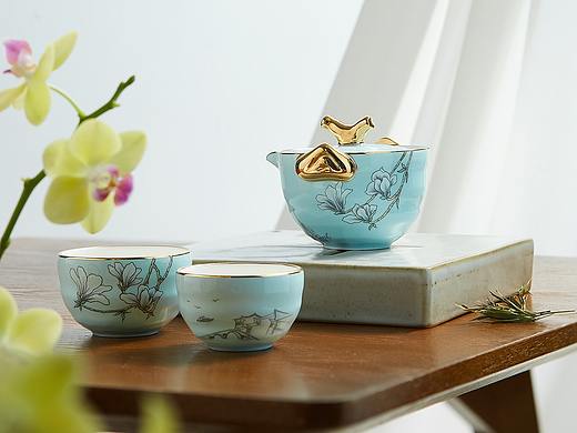 茶杯丨玛戈隆特×橡皮人摄影