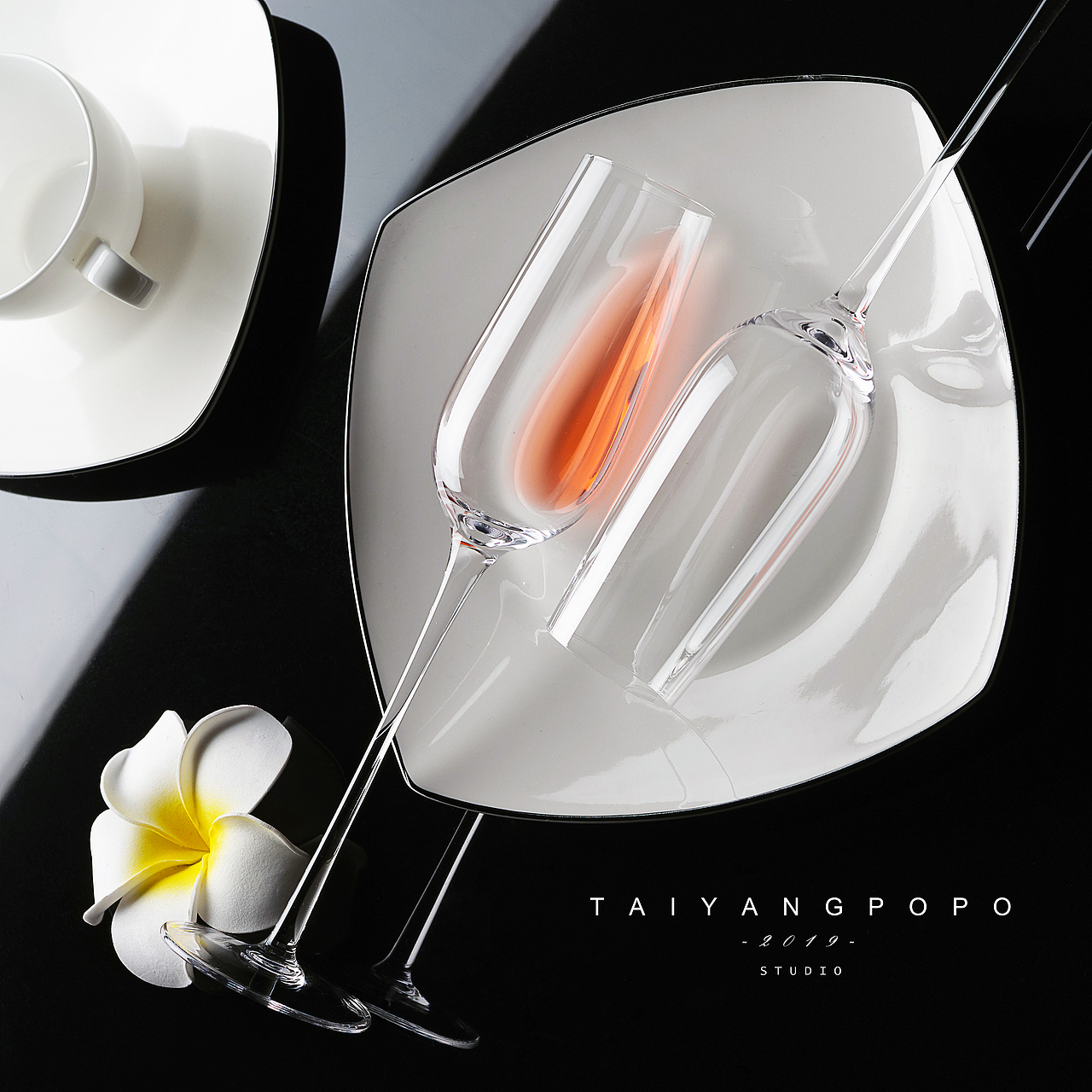 香槟杯 电商产品拍摄（图ZMTkwOTIyMjIw） - 产品摄影 - 站酷设计师太阳婆婆258原创素材 - 站酷ZCOOL