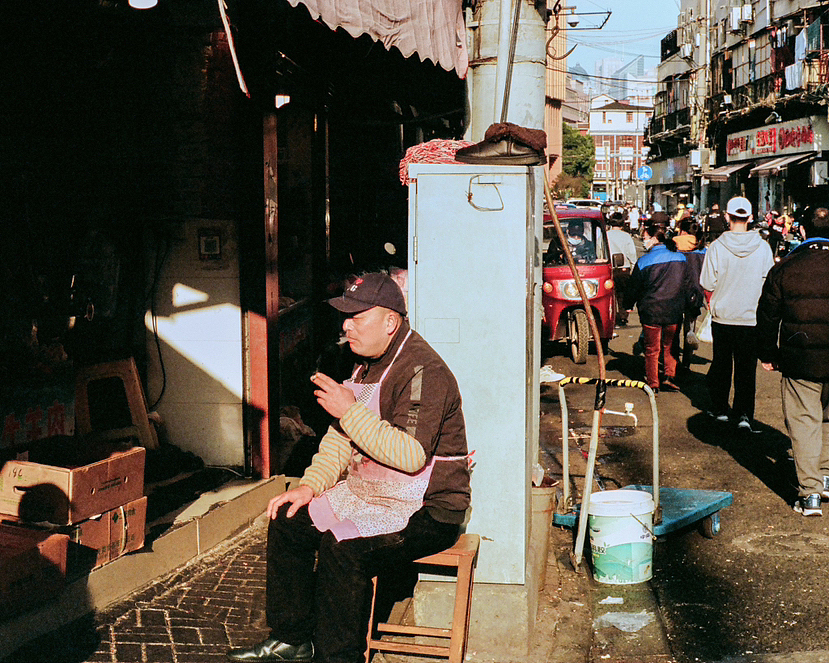 大都市小人物-徕卡M6胶片摄影（图ZMzMzMTEwNTA0） - 人文/纪实摄影 - 站酷设计师老猎人摄影原创素材 - 站酷ZCOOL