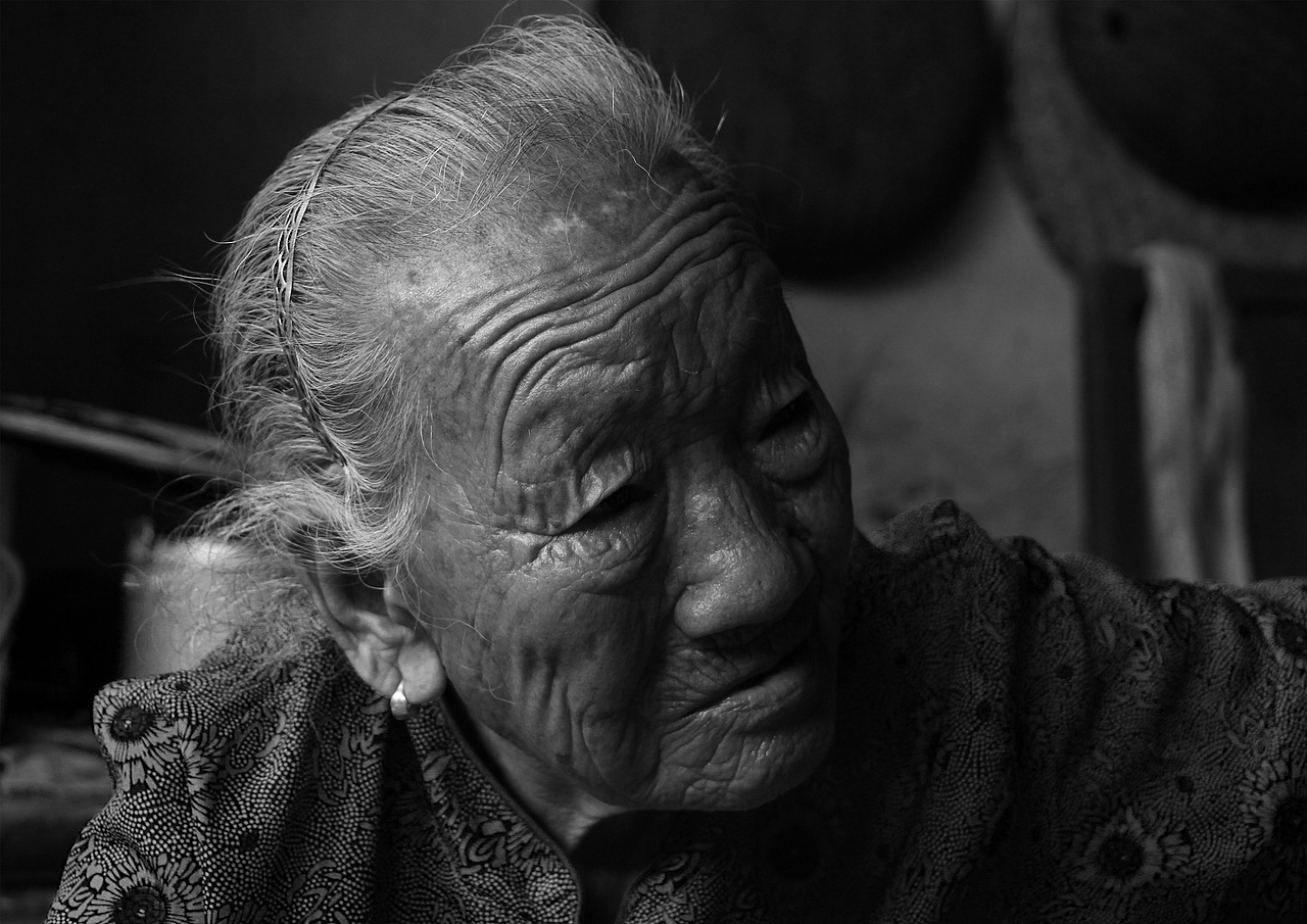 《老人》（图ZMTI3MDkxMDg4） - 其他摄影 - 站酷设计师小橙子与鸟儿原创素材 - 站酷ZCOOL