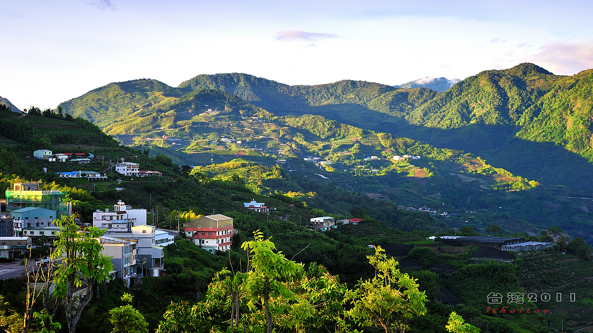 2011宝岛台湾8日(三)02阿里山云海日落02郮族表演 - 原创作品