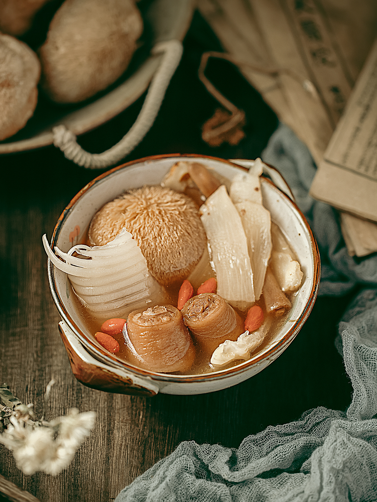 煲汤料 排骨汤美食汤水摄影