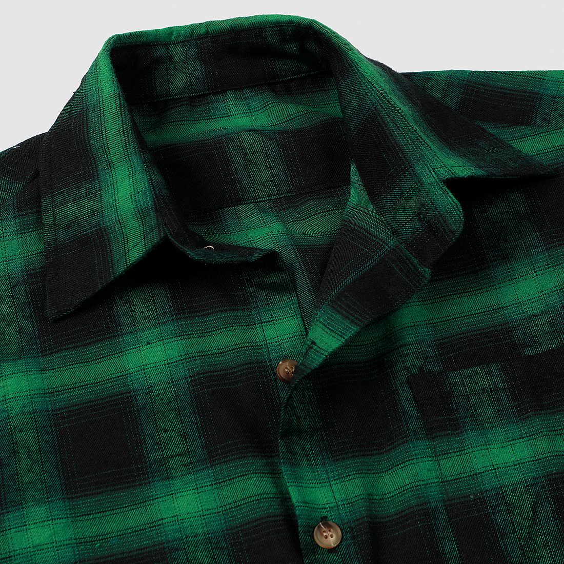 短袖衬衫铁网灰墙灰底挂拍（图ZMzAzMTQ2OTcy） - 产品摄影 - 站酷设计师立象摄影工作室原创素材 - 站酷ZCOOL