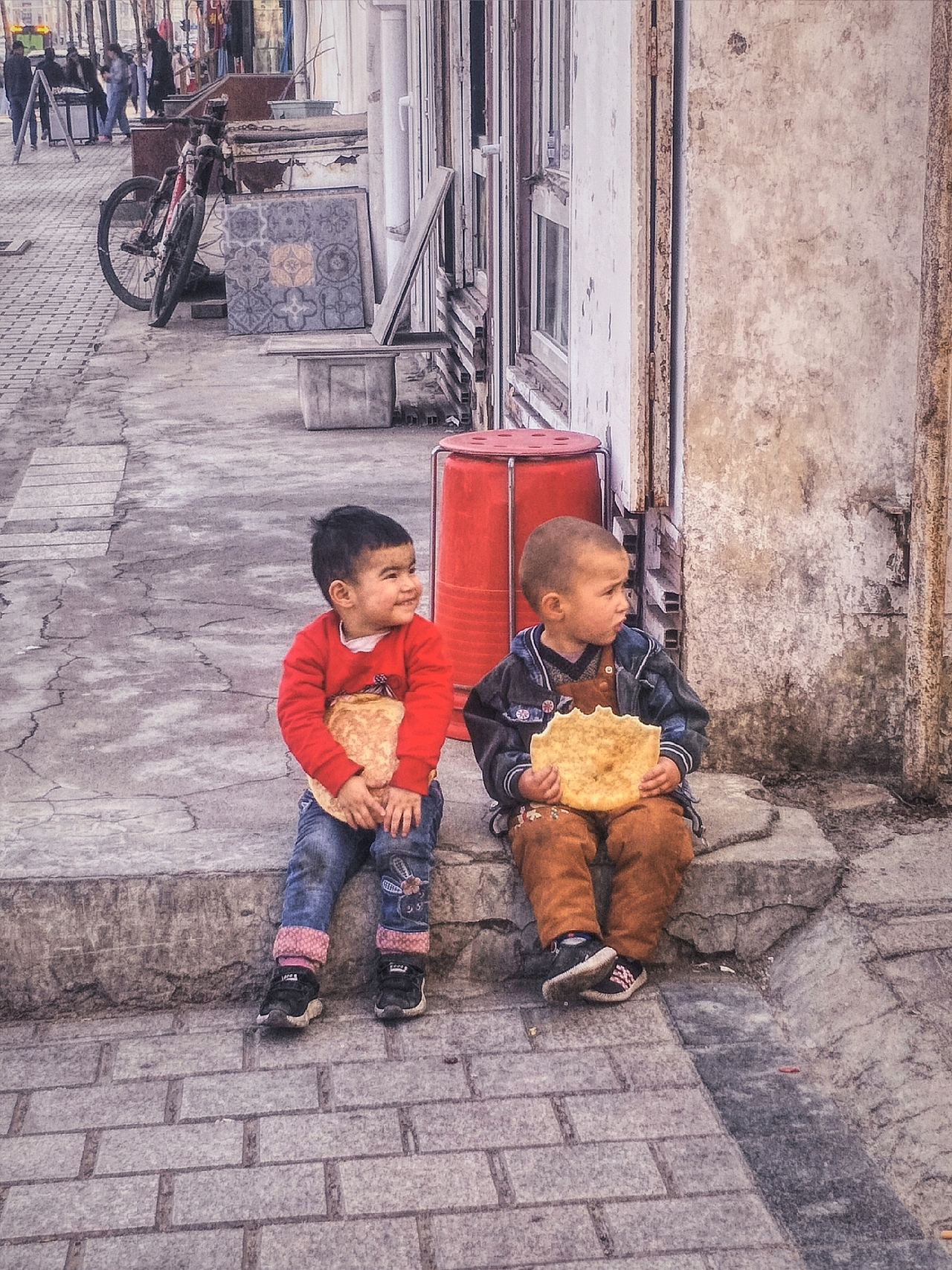 四月萌娃&新疆（图ZMTU2NTI0Njg4） - 人像摄影 - 站酷设计师孙太阳lbg原创素材 - 站酷ZCOOL