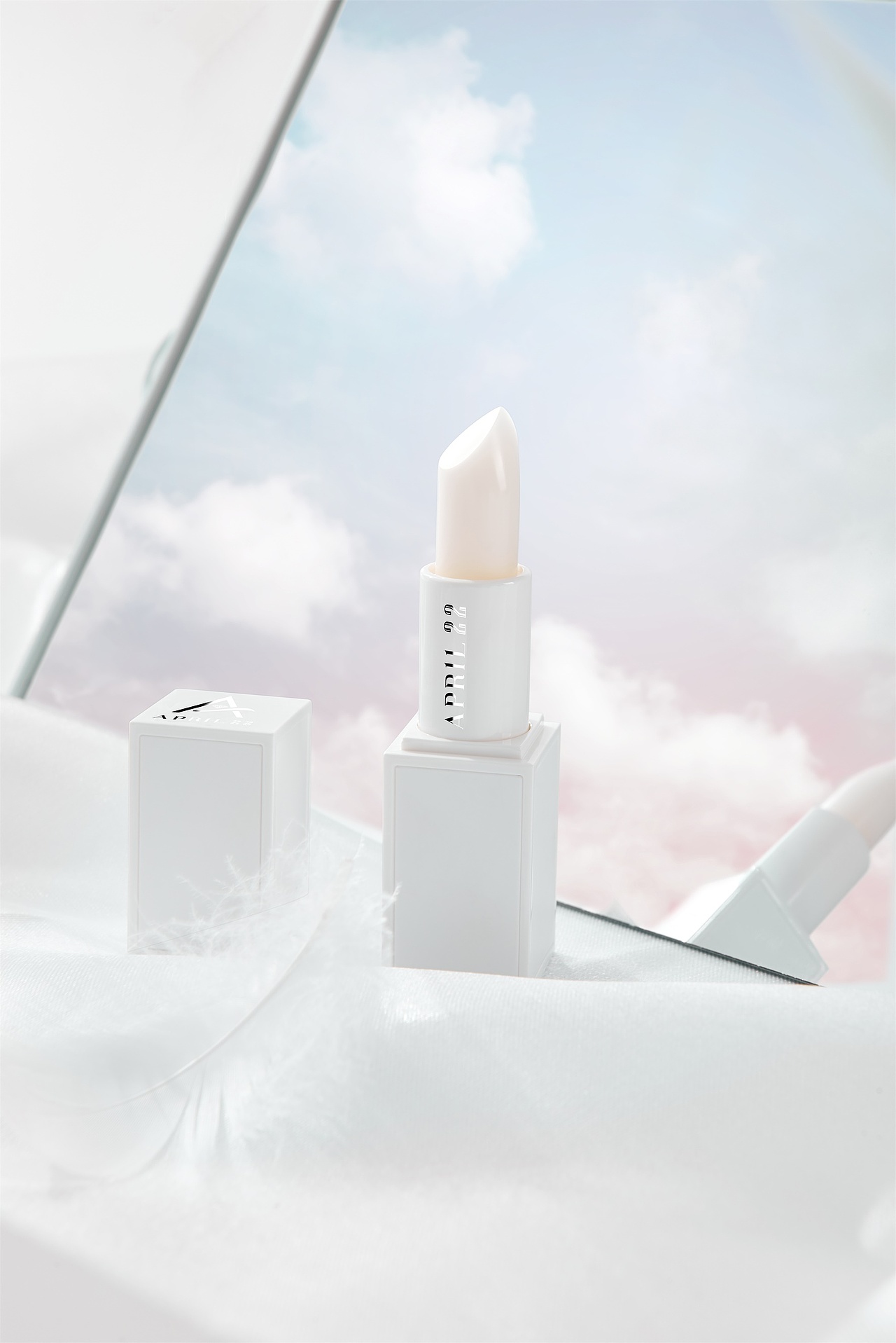 唇釉 唇膏 变色口红 白色口红