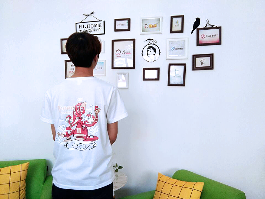 品牌文化衫-T恤（图ZMTE2NzA5Nzgw） - 休闲/流行服饰 - 站酷设计师扬意鱼迟原创素材 - 站酷ZCOOL