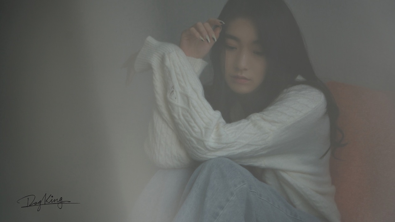 极度不自信（图ZMzIwMDMyMjcy） - 人像摄影 - 站酷设计师波波_老师原创素材 - 站酷ZCOOL