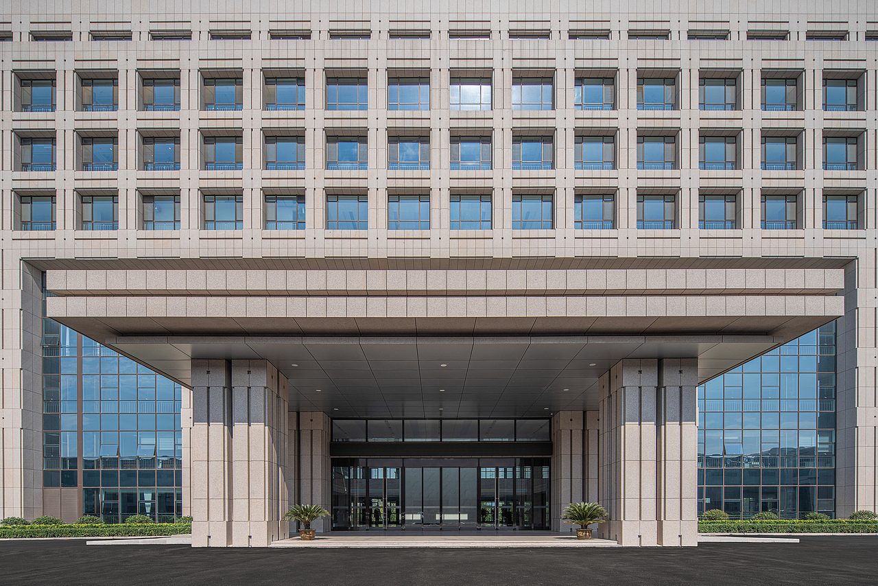 烟台艾迪精密新厂区办公楼项目